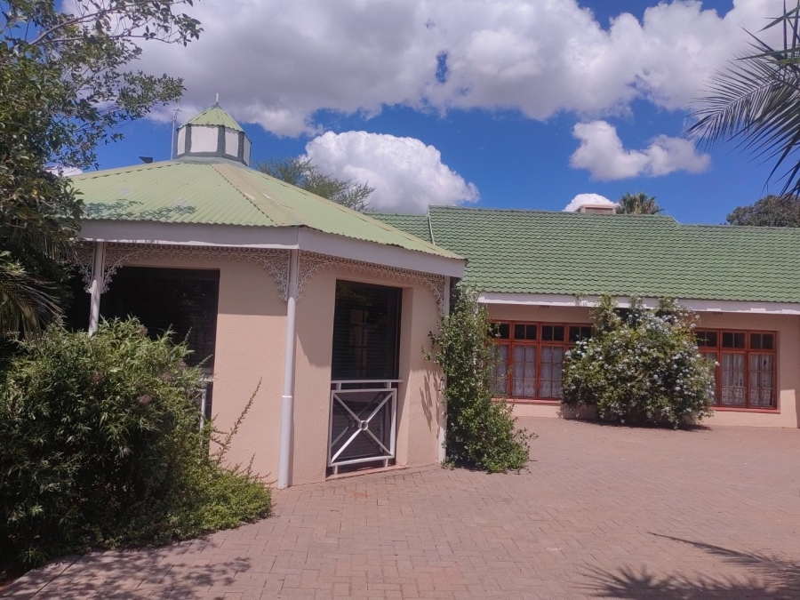  Bedroom Property for Sale in Monument Heights Northern Cape